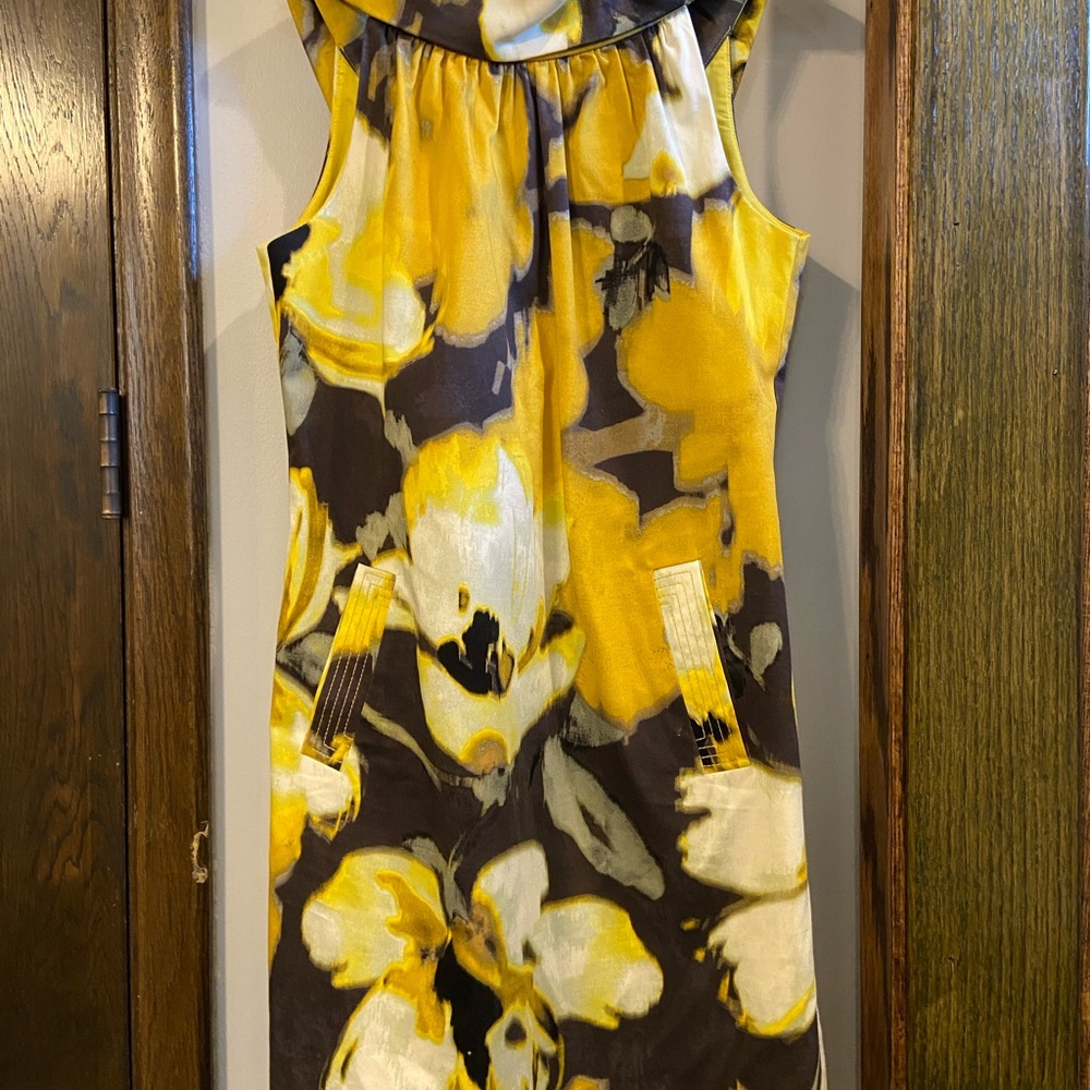 Women’s dress
